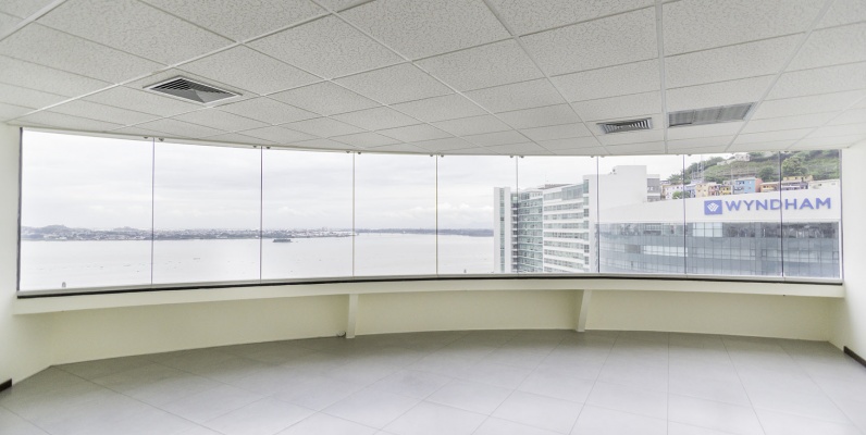 Oficina en Venta en Edificio The Point, Puerto Santa Ana, Guayaquil GeoBienes - Oficina en Venta en Edificio The Point, Puerto Santa Ana, Guayaquil - Plusvalia Guayaquil Casas de venta y alquiler Inmobiliaria Ecuador
