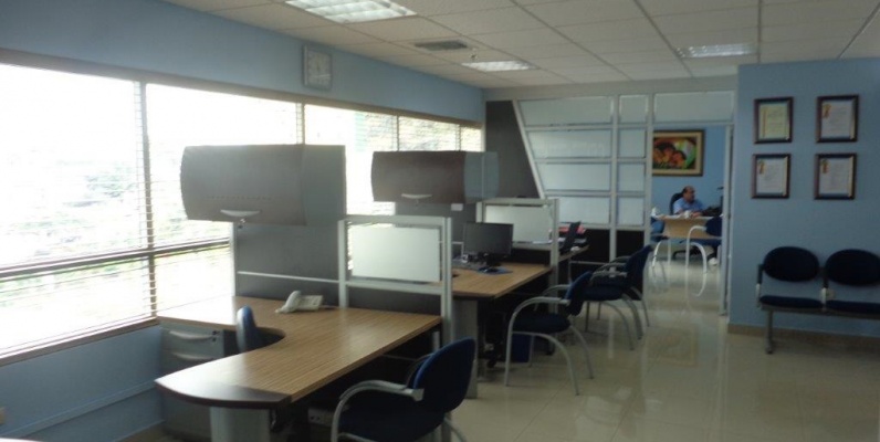 Oficina en Venta en el Centro Empresarial Colon GeoBienes - Oficina en Venta en el Parque Empresarial Colón Guayaquil - Plusvalia Guayaquil Casas de venta y alquiler Inmobiliaria Ecuador