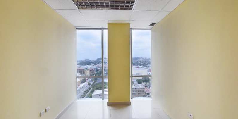 GeoBienes - Oficina en venta en el Edificio Blue Towers, Norte de Guayaquil - Plusvalia Guayaquil Casas de venta y alquiler Inmobiliaria Ecuador