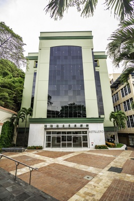 GeoBienes - Oficina en venta en el Edificio El Astillero, Puerto Santa Ana, Centro de Guayaquil - Plusvalia Guayaquil Casas de venta y alquiler Inmobiliaria Ecuador