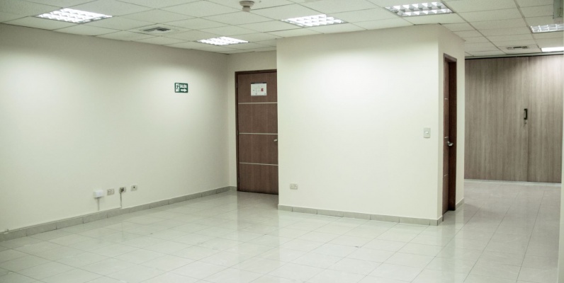 Oficina en alquiler en el Edificio Professional, Norte de Guayaquil GeoBienes - Oficina en Venta en el Edificio Professional, Norte de Guayaquil - Plusvalia Guayaquil Casas de venta y alquiler Inmobiliaria Ecuador