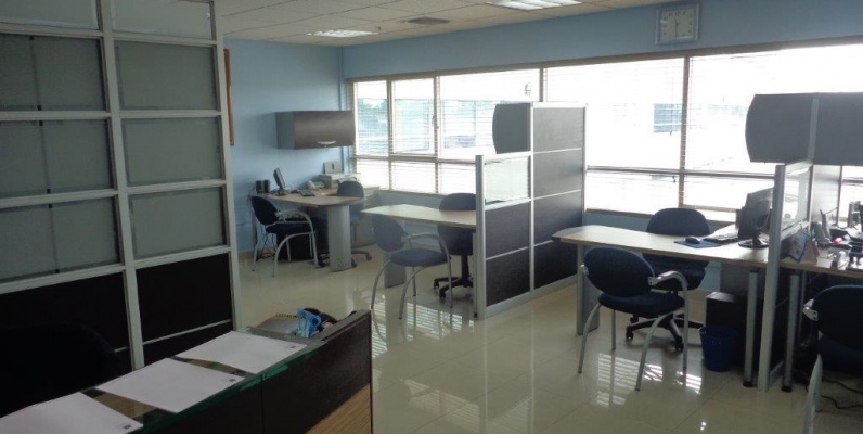 Oficina en Venta en el Centro Empresarial Colon GeoBienes - Oficina en Venta en el Parque Empresarial Colón Guayaquil - Plusvalia Guayaquil Casas de venta y alquiler Inmobiliaria Ecuador