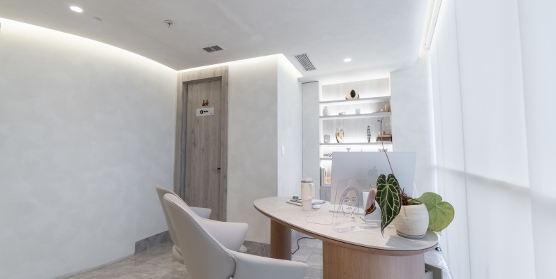 Oficina en venta en Platinum Business Center, La Aurora, Guayaquil GeoBienes - Oficina en venta en Platinum Business Center, La Aurora, Guayaquil - Plusvalia Guayaquil Casas de venta y alquiler Inmobiliaria Ecuador