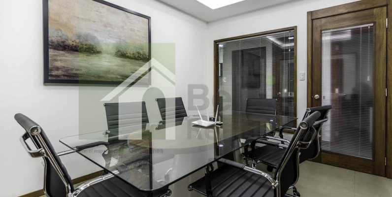 Oficina en venta en Sky Building norte de Guayaquil GeoBienes - Oficina en venta en Sky Building norte de Guayaquil - Plusvalia Guayaquil Casas de venta y alquiler Inmobiliaria Ecuador