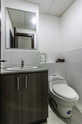 Oficina en venta en The Point centro de Guayaquil GeoBienes - Oficina en venta en The Point centro de Guayaquil - Plusvalia Guayaquil Casas de venta y alquiler Inmobiliaria Ecuador