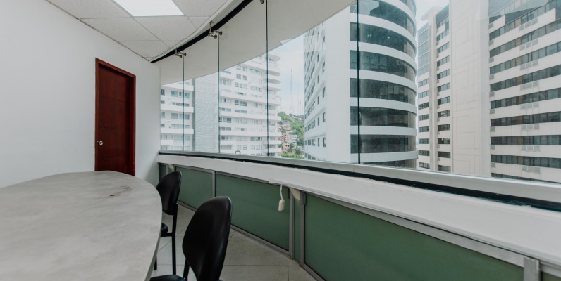 Oficina en venta en The Point, Puerto Santa Ana GeoBienes - Oficina en venta en The Point, Puerto Santa Ana - Plusvalia Guayaquil Casas de venta y alquiler Inmobiliaria Ecuador