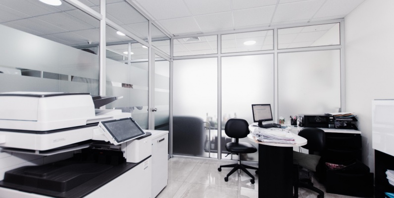GeoBienes - Oficina en venta, Sky Building, junto al aeropuerto - Plusvalia Guayaquil Casas de venta y alquiler Inmobiliaria Ecuador