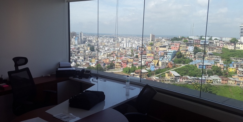 GeoBienes - Oficina en venta The Point Ciudad Del Rio - Plusvalia Guayaquil Casas de venta y alquiler Inmobiliaria Ecuador