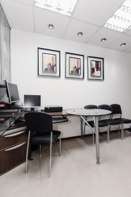Oficina en venta Trade Building, cdla. Simon Bolivar, norte de Guayaquil GeoBienes - Oficina en venta Trade Building, cdla. Simon Bolivar, norte de Guayaquil - Plusvalia Guayaquil Casas de venta y alquiler Inmobiliaria Ecuador