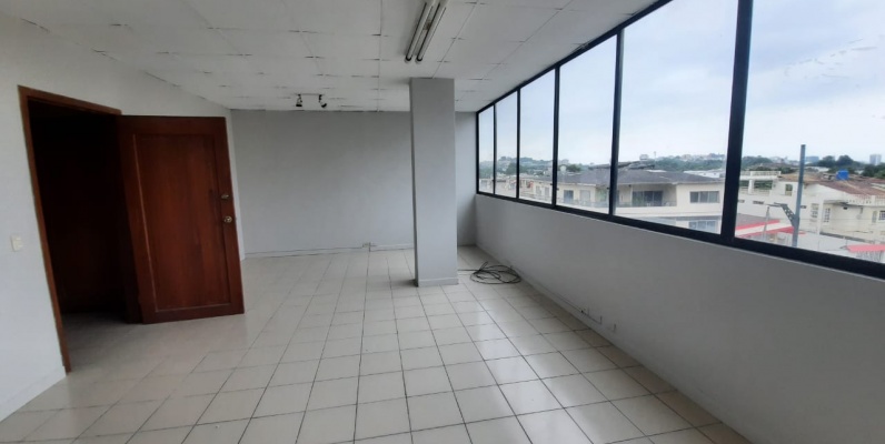 GeoBienes - Oficina en venta ubicada en Avenida Miraflores - Plusvalia Guayaquil Casas de venta y alquiler Inmobiliaria Ecuador