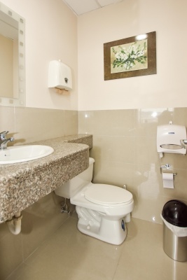 Oficina en venta ubicada en River Plaza GeoBienes - Oficina en venta ubicada en River Plaza - Plusvalia Guayaquil Casas de venta y alquiler Inmobiliaria Ecuador