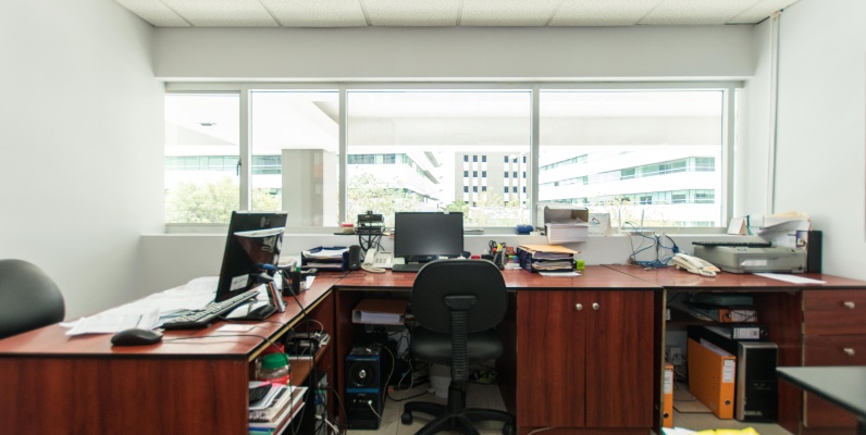Oficina en venta ubicado en el Parque Empresarial Colón, Urdesa Norte GeoBienes - Oficina en venta ubicado en el Parque Empresarial Colón, Urdesa Norte - Plusvalia Guayaquil Casas de venta y alquiler Inmobiliaria Ecuador