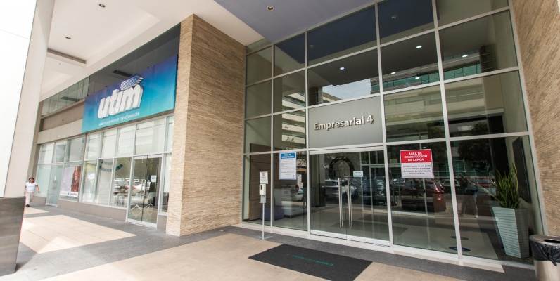 Oficina en venta ubicado en el Parque Empresarial Colón, Urdesa Norte GeoBienes - Oficina en venta ubicado en el Parque Empresarial Colón, Urdesa Norte - Plusvalia Guayaquil Casas de venta y alquiler Inmobiliaria Ecuador
