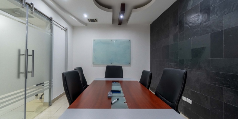 Oficinas en ventas en Edificio Torre Atlas. Norte de Guayaquil GeoBienes - Oficinas en ventas en Edificio Torre Atlas. Norte de Guayaquil - Plusvalia Guayaquil Casas de venta y alquiler Inmobiliaria Ecuador