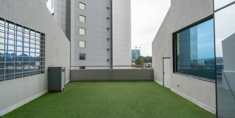 Oficinas en ventas en Edificio Torre Atlas. Norte de Guayaquil GeoBienes - Oficinas en ventas en Edificio Torre Atlas. Norte de Guayaquil - Plusvalia Guayaquil Casas de venta y alquiler Inmobiliaria Ecuador