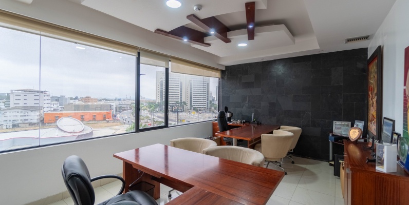 Oficinas en ventas en Edificio Torre Atlas. Norte de Guayaquil GeoBienes - Oficinas en ventas en Edificio Torre Atlas. Norte de Guayaquil - Plusvalia Guayaquil Casas de venta y alquiler Inmobiliaria Ecuador