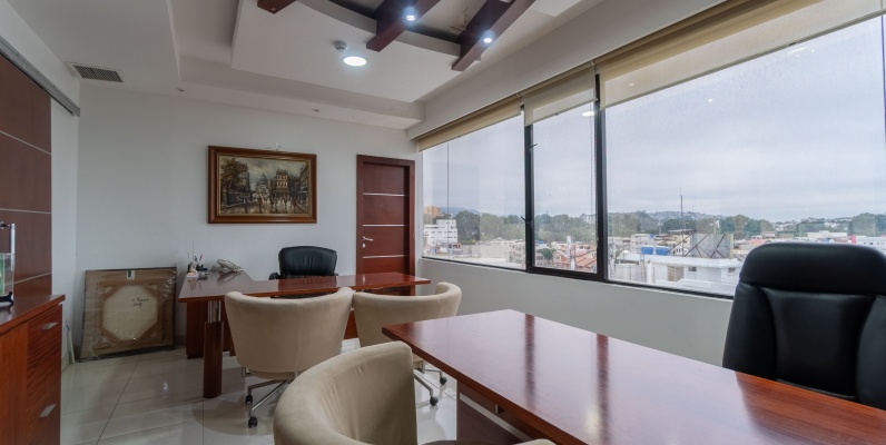 Oficinas en ventas en Edificio Torre Atlas. Norte de Guayaquil GeoBienes - Oficinas en ventas en Edificio Torre Atlas. Norte de Guayaquil - Plusvalia Guayaquil Casas de venta y alquiler Inmobiliaria Ecuador