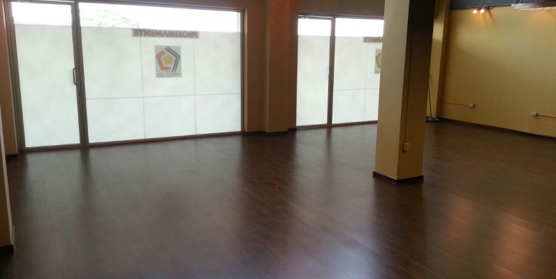 Oro Plaza, Alquilo Magnifico local comercial GeoBienes - Oro Plaza, Alquilo Magnifico local comercial en Machala - Plusvalia Guayaquil Casas de venta y alquiler Inmobiliaria Ecuador