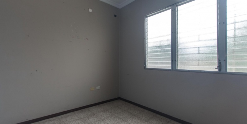 Propiedad comercial, oficinas, consultorios, Urdesa Central, calle Circunvalacion sur y costanera GeoBienes - Propiedad comercial, oficinas, consultorios, Urdesa Central, calle Circunvalacion sur y costanera - Plusvalia Guayaquil Casas de venta y alquiler Inmobiliaria Ecuador