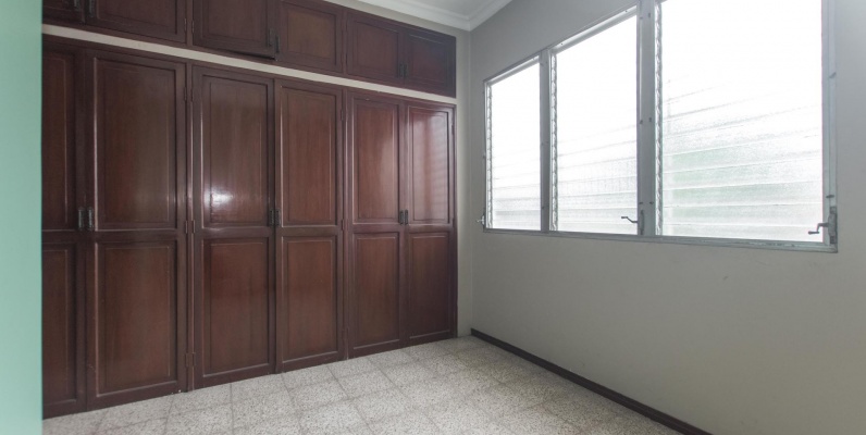 Propiedad comercial, oficinas, consultorios, Urdesa Central, calle Circunvalacion sur y costanera GeoBienes - Propiedad comercial, oficinas, consultorios, Urdesa Central, calle Circunvalacion sur y costanera - Plusvalia Guayaquil Casas de venta y alquiler Inmobiliaria Ecuador