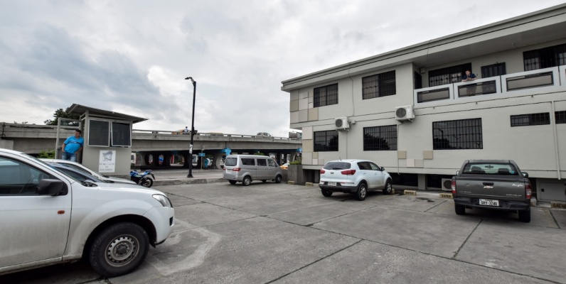 Se vende oficina en edificio El Bucanero Av. de las Américas - Guayaquil GeoBienes - Oficina en venta, edificio El Bucanero 1er piso. Av. de las Américas - Guayaquil - Plusvalia Guayaquil Casas de venta y alquiler Inmobiliaria Ecuador