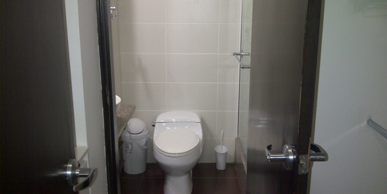 Alquilo Suite Torre Sol GeoBienes - Alquiler de Suite en Torre Sol Guayaquil. Junto a Hotel Howard Johnson - Plusvalia Guayaquil Casas de venta y alquiler Inmobiliaria Ecuador
