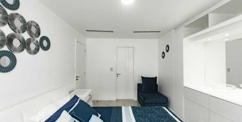 Suite amoblada en alquiler - Ed. Torres Bellini IV, Puerto Santa Ana GeoBienes - Suite amoblada en alquiler - Ed. Torres Bellini IV, Puerto Santa Ana - Plusvalia Guayaquil Casas de venta y alquiler Inmobiliaria Ecuador