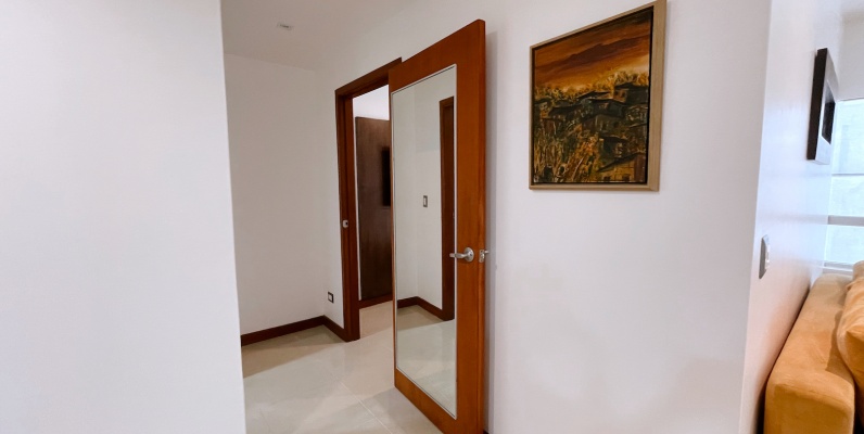 Suite Amoblada en Alquiler - Torres del Sol I GeoBienes - Suite amoblada en alquiler (Incluye Wifi y DirectTV) - Torre del Sol I - Plusvalia Guayaquil Casas de venta y alquiler Inmobiliaria Ecuador