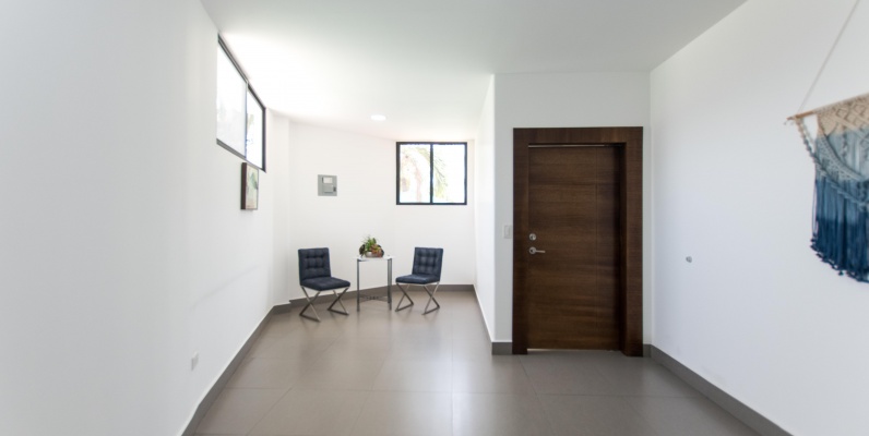Suite amoblada en alquiler en Calle la Moderna, Samborondón GeoBienes - Suite amoblada en alquiler en Calle la Moderna, Samborondón - Plusvalia Guayaquil Casas de venta y alquiler Inmobiliaria Ecuador
