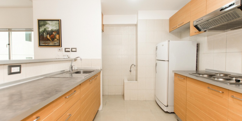 Suite amoblada en alquiler (Incluye Wifi y DirectTV) - Torre del Sol I GeoBienes - Suite amoblada en alquiler (Incluye Wifi y DirectTV) - Torre del Sol I - Plusvalia Guayaquil Casas de venta y alquiler Inmobiliaria Ecuador
