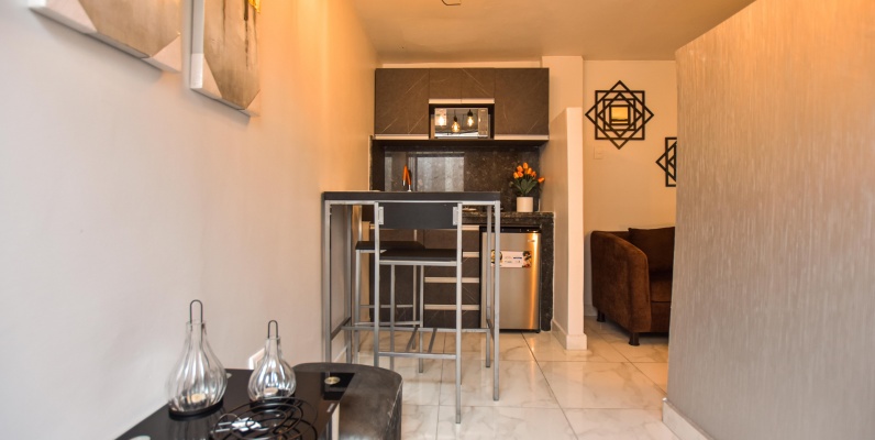 Suite amoblada en alquiler ubicada en Urdesa Central GeoBienes - Suite amoblada en alquiler ubicada en Urdesa Central - Plusvalia Guayaquil Casas de venta y alquiler Inmobiliaria Ecuador