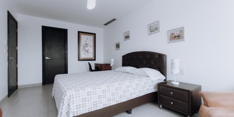 Suite amoblada en alquiler ubicado en edifico Quo Luxury Apartments, frente al centro comercial Mall del Sol GeoBienes - Suite amoblada en alquiler ubicado en edifico Quo Luxury Apartments, frente al centro comercial Mall del Sol - Plusvalia Guayaquil Casas de venta y alquiler Inmobiliaria Ecuador
