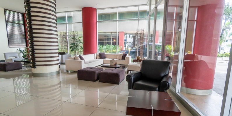 Suite amoblada en venta ubicada en Torres del Sol, Norte de Guayaquil GeoBienes - Suite amoblada en venta ubicada en Torres del Sol, Norte de Guayaquil - Plusvalia Guayaquil Casas de venta y alquiler Inmobiliaria Ecuador
