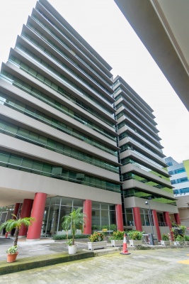 Suite amoblada en venta ubicada en Torres del Sol, Norte de Guayaquil GeoBienes - Suite amoblada en venta ubicada en Torres del Sol, Norte de Guayaquil - Plusvalia Guayaquil Casas de venta y alquiler Inmobiliaria Ecuador
