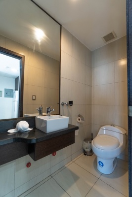 GeoBienes - Suite amplia amoblada en alquiler en City Suites, norte de  Guayaquil - Plusvalia Guayaquil Casas de venta y alquiler Inmobiliaria Ecuador