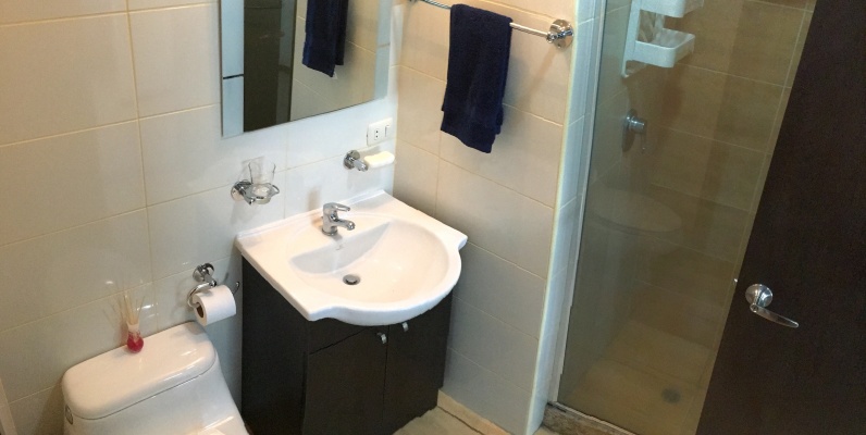 Suite de alquiler. Departamento en el edificio Elite Building Guayaquil GeoBienes - Suite de alquiler. Departamento en el edificio Elite Building Guayaquil - Plusvalia Guayaquil Casas de venta y alquiler Inmobiliaria Ecuador