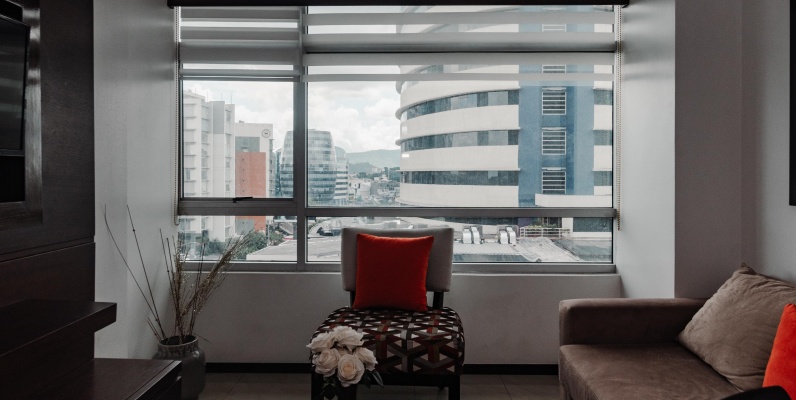 Suite en alquiler amoblada ubicado en Edificio Elite Building. sector Mall del Sol, Norte de Guayaquil GeoBienes - Suite en alquiler amoblada ubicado en Edificio Elite Building. sector Mall del Sol, Norte de Guayaquil - Plusvalia Guayaquil Casas de venta y alquiler Inmobiliaria Ecuador