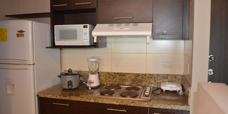 Suite en alquiler Élite Building Guayaquil GeoBienes - Suite en alquiler en edificio Élite Building sector Mall del Sol - norte de Guayaquil - Plusvalia Guayaquil Casas de venta y alquiler Inmobiliaria Ecuador