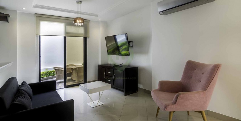Suite en alquiler en Edif. Cerro Blanco Los Ceibos GeoBienes - Suite en alquiler en Edif. Cerro Blanco Los Ceibos - Plusvalia Guayaquil Casas de venta y alquiler Inmobiliaria Ecuador