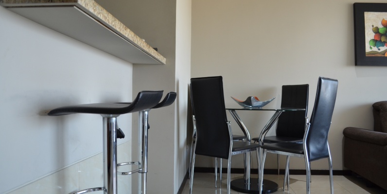 Suite en alquiler en edificio Élite Building sector Mall del Sol GeoBienes - Suite en alquiler en edificio Élite Building sector Mall del Sol - Plusvalia Guayaquil Casas de venta y alquiler Inmobiliaria Ecuador