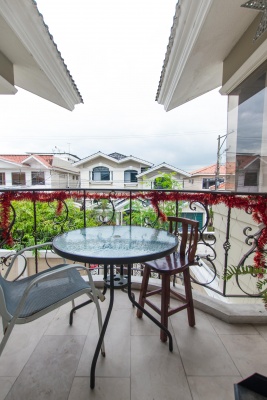 Suite en alquiler en Urb. Rio Guayas Club, norte de Guayaquil GeoBienes - Suite en alquiler amoblada en Urb. Rio Guayas Club, norte de Guayaquil - Plusvalia Guayaquil Casas de venta y alquiler Inmobiliaria Ecuador