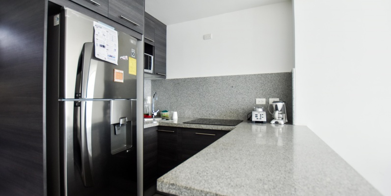 Suite en alquiler ubicada en Edificio en Quo GeoBienes - Suite en alquiler ubicada en Edificio en Quo - Plusvalia Guayaquil Casas de venta y alquiler Inmobiliaria Ecuador