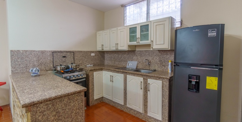 Suite en alquiler ubicada en Kennedy Vieja, Norte de Guayaquil GeoBienes - Suite amoblada en alquiler, Kennedy Vieja, Norte de Guayaquil - Plusvalia Guayaquil Casas de venta y alquiler Inmobiliaria Ecuador