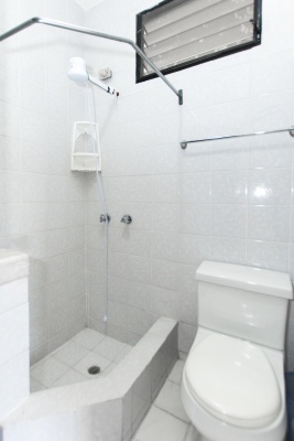 Suite en alquiler ubicado en la Urbanización Los Parques, Ceibos GeoBienes - Suite en alquiler ubicado en la Urbanización Los Parques, Ceibos - Plusvalia Guayaquil Casas de venta y alquiler Inmobiliaria Ecuador
