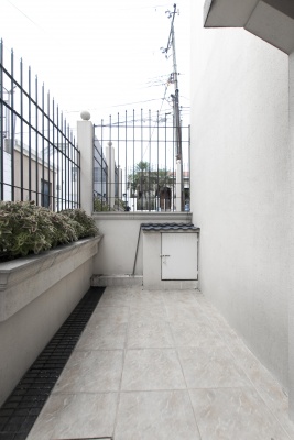 Suite en alquiler ubicado en la Urbanización Los Parques, Ceibos GeoBienes - Suite en alquiler ubicado en la Urbanización Los Parques, Ceibos - Plusvalia Guayaquil Casas de venta y alquiler Inmobiliaria Ecuador