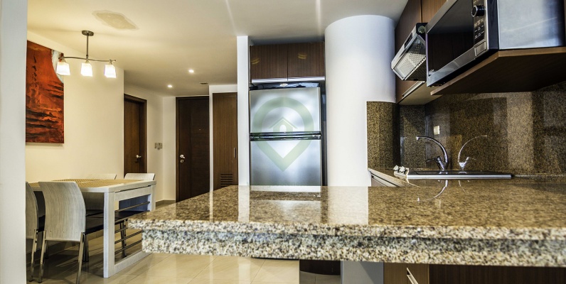 Suite en venta en Samborondón Plaza vía a Samborondón GeoBienes - Suite en venta en Samborondón Plaza vía a Samborondón - Plusvalia Guayaquil Casas de venta y alquiler Inmobiliaria Ecuador