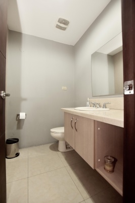 Suite en venta ubicado en Ciudad Colón GeoBienes - Suite en venta ubicado en Ciudad Colón - Plusvalia Guayaquil Casas de venta y alquiler Inmobiliaria Ecuador