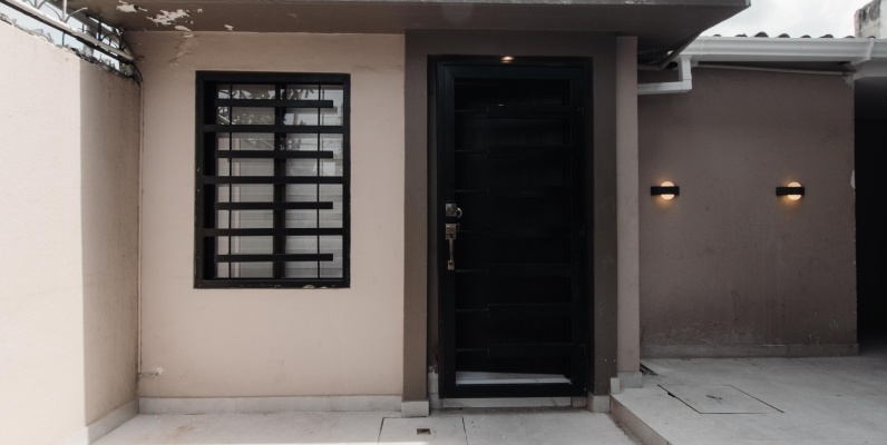 Suite full amoblada en alquiler, Urdesa Central GeoBienes - Suite full amoblada en alquiler, Urdesa Central - Plusvalia Guayaquil Casas de venta y alquiler Inmobiliaria Ecuador