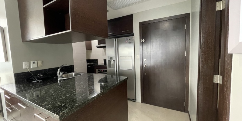 GeoBienes - Suite Penthouse amoblada en alquiler - Elite Building - Plusvalia Guayaquil Casas de venta y alquiler Inmobiliaria Ecuador