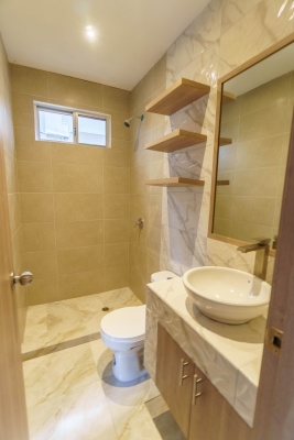 Suite planta baja con patio en venta, Kennedy Norte GeoBienes - Suite planta baja con patio en venta, Kennedy Norte - Plusvalia Guayaquil Casas de venta y alquiler Inmobiliaria Ecuador